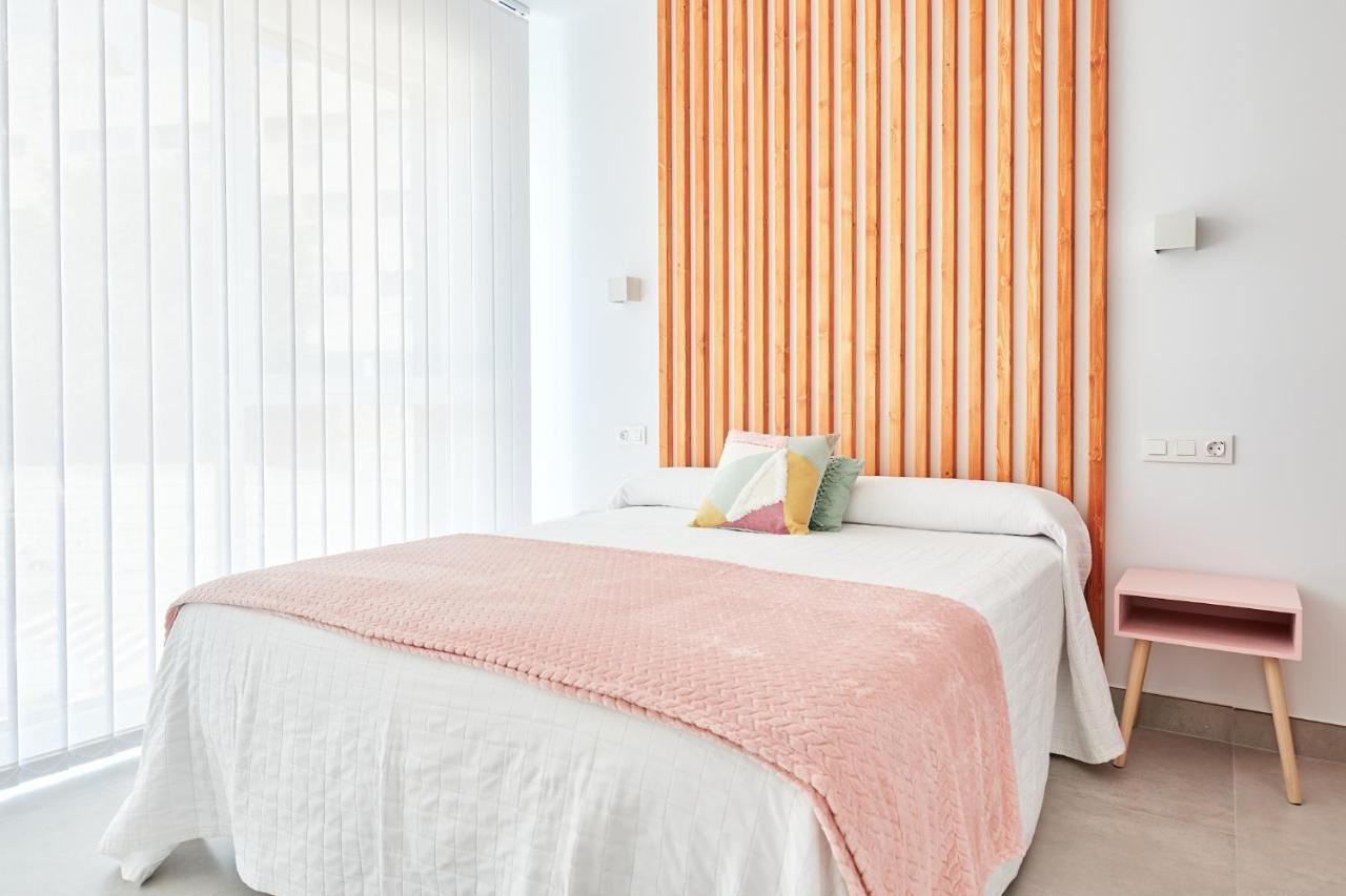 9 Nidos Centrica Suites - Nuevo Пласенсия Экстерьер фото